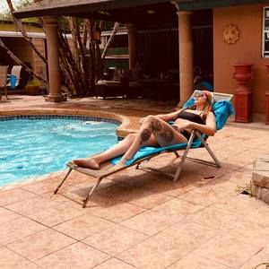 Meet your Posher, Nina